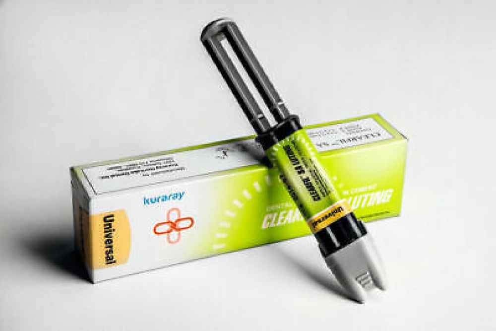 Kuraray Clearfil SA Luting Universal Shade 