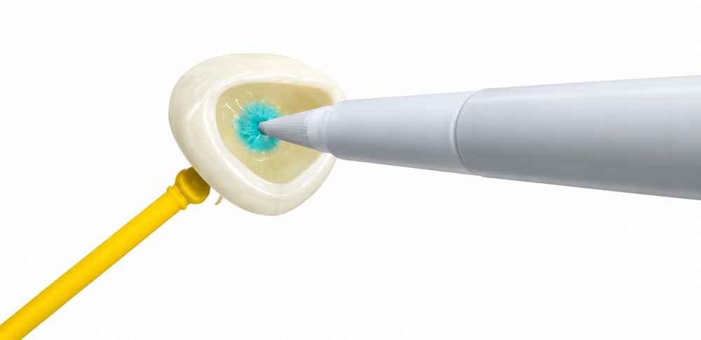 Shofu AZ Primer Primer for bonfing alumina or zirconia