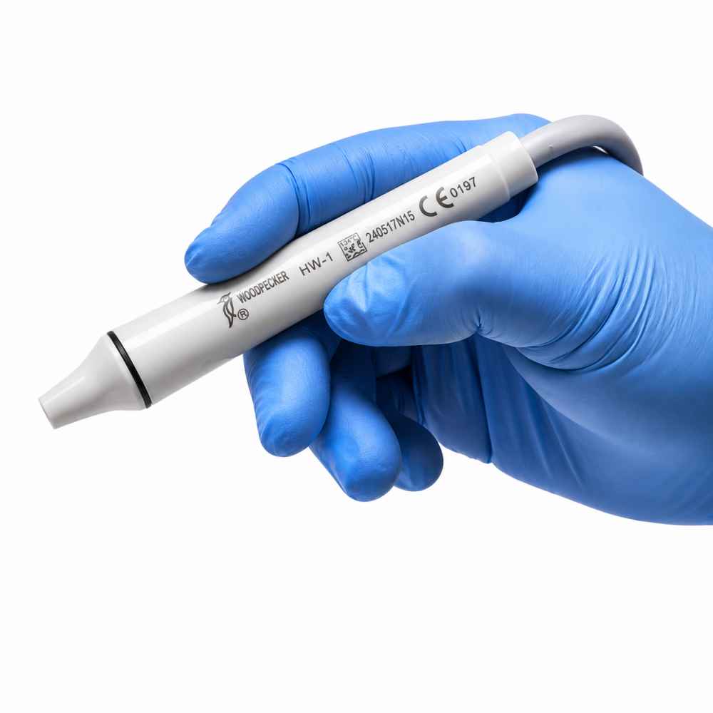 Woodpecker UDS-J Ultrasonic Scaler (5 scaler tips FREE)